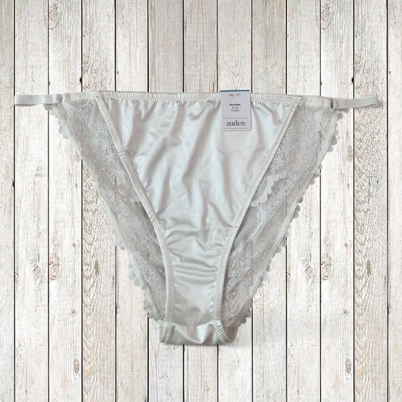 Auden Other - Auden white lace underwear with scalloped edges Size XXL